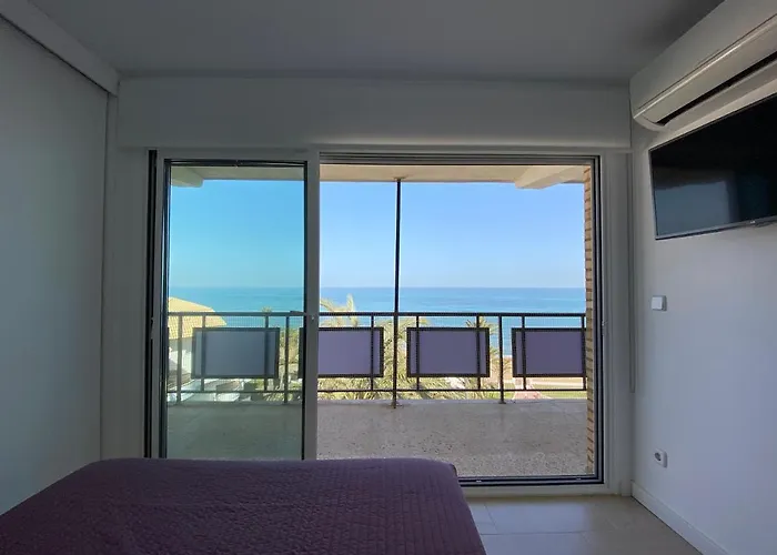 Atico En Primerisima Linea De Playa!!! Dénia